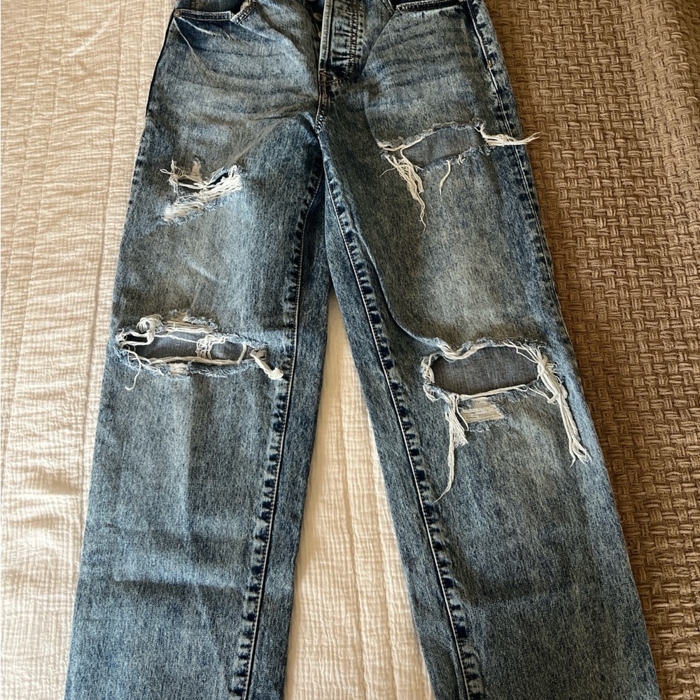 Vintage Blue Straight Jeans with Natural Distressing